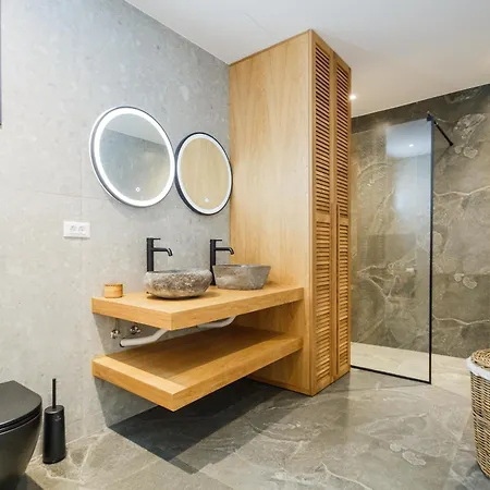 Theros Luxury Suites Agios Nikolaos  Exterior photo