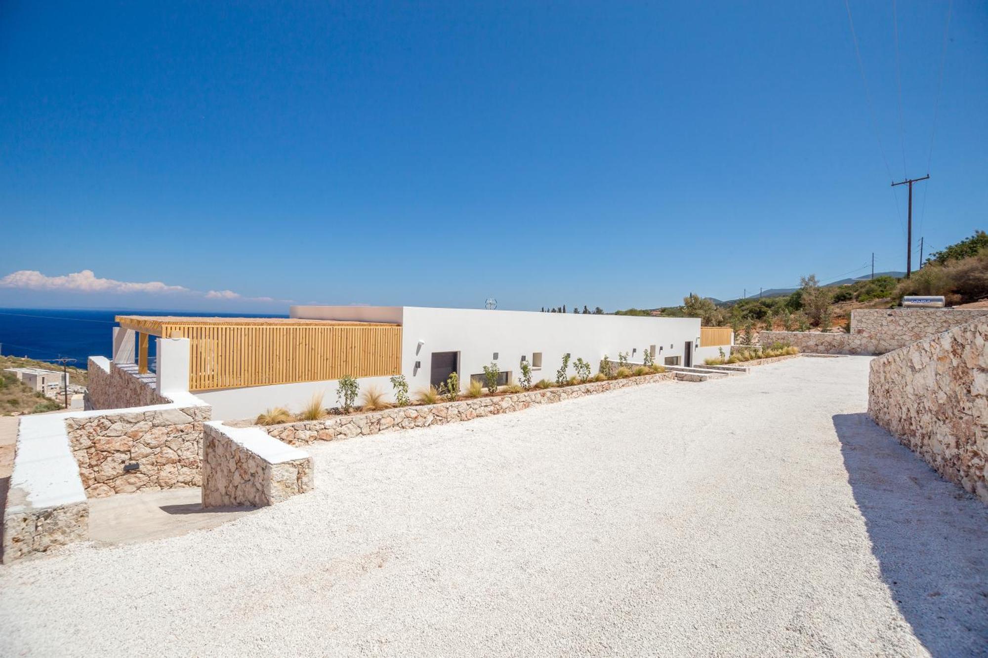 Villa Theros Luxury *